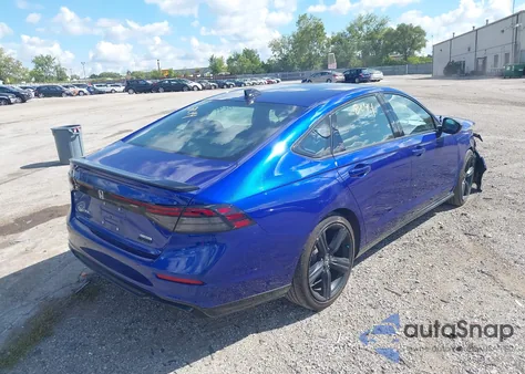 2024 Honda Accord Hybrid Sport-L z USA, uszkodzony, nr VIN 1HGCY2F72RA017719